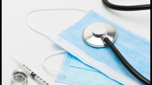 A stethoscope and a mask.