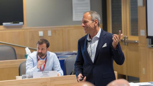 Professor Scott Westfahl teaching in an Executive Education program.