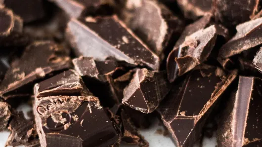 Chocolate pieces