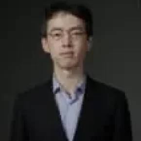 Yi Lu Photo