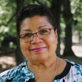 Luz Santana's headshot