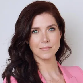 Photo of Christina Wallace